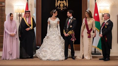 زهير مراد يصمم فستان زفاف عروس أمير بروناي (صور)
